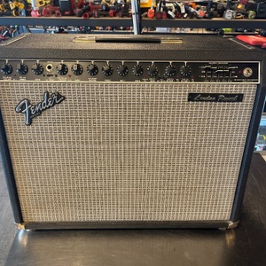 FENDER / LONDON REVERB / 112 COMBO AMP WITH ELECTRO VOICE 12S SPEAKER