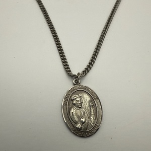 STERLING SILVER NECKLACE WITH SAINT THOMAS MORE PENDANT 