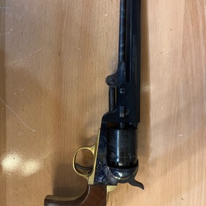 F.ELLI PIETTA / 1851 NAVY / Yank .36 Caliber Black Powder Revolver