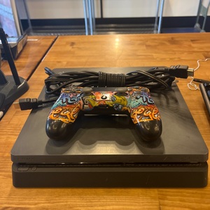 1TB SLIM PS4 WITH ONE CONTROLLER NO HDMI