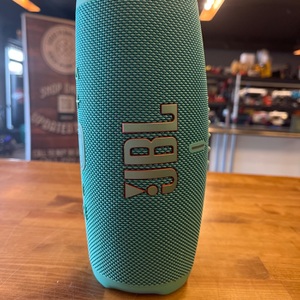 JBL / CHARGE 5