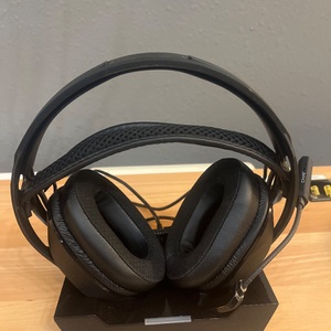 RIG 800S WITH CHARGING SPOT