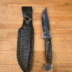HUNTING KNIFE 