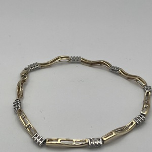 4.40gms Bracelet 2 tone gold bracelet