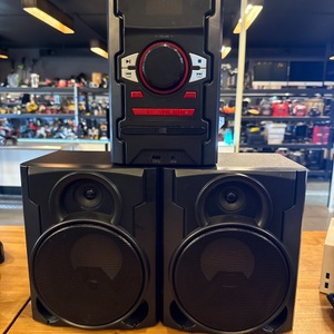 ONN CD PLAYER WITH SPEAKERS