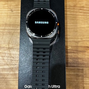 SAMSUNG / SM-L750U / WATCH ULTRA WITH CHARGER