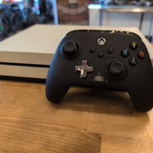 XBOX ONE 1TB WITH CORDED CONTROLLER