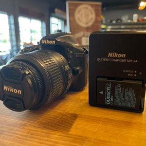 NIKON / D3400 WITH LENS 