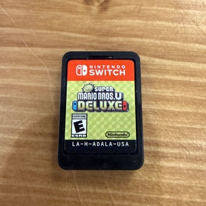 NINTENDO SWITCH SUPER MARIO BROS. U DELUXE