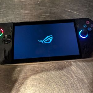 Asus ROG Ally 7" AMD Ryzen Z1 Extreme 24GB RAM 1TB