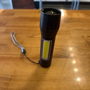 Rechargable LED Flashlight