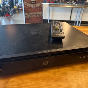 LG / LHB675 / 3D BLU RAY PLAYER