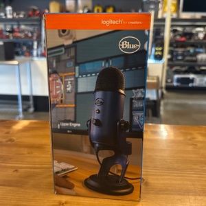 BLUE YETI USB MICROPHONE IN ORIGINAL BOX 