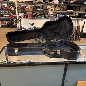 ACOUSTIC HARD SHELL GUITAR CASE