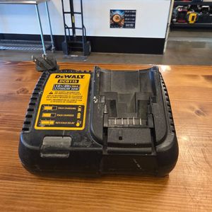 DeWalt DCB115