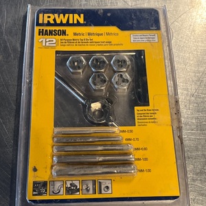 IRWIN HANSON / 12PC METRIC TAP AND DIE SET