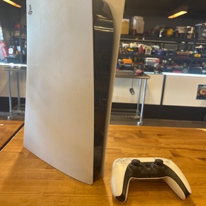 Sony / CUH-1215B / All-Digital PS5