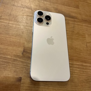 APPLE / MYW53LL/A / iPhone / 16 / Pro Max / 256GB / UNLOCKED