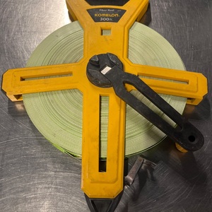 Komelon / 6633 / Open Reel Fiberglass Tape Measure, 300-Feet, Yellow