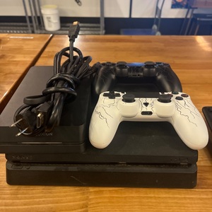 SONY SLIM PS4 500GB WITH TWO AFTERMARKET CONTROLLERS AND EXTERNAL HD