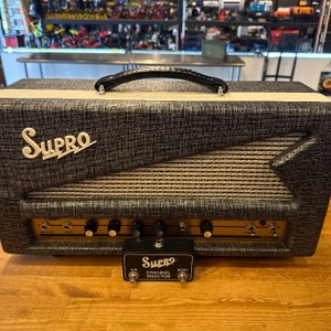 Supro 1695TH Black Magick 25-watt Class A Tube Head