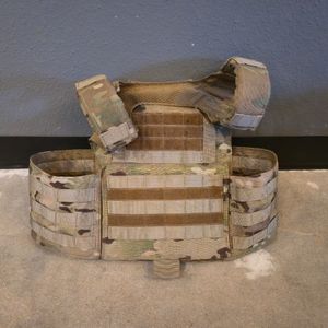 BEEZ COMBAT SYSTEMS  BELATOR 