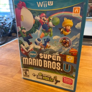 Nintendo / WiiU / New Super Mario Bros. U + New Super Luigi B?r?o?s?. U