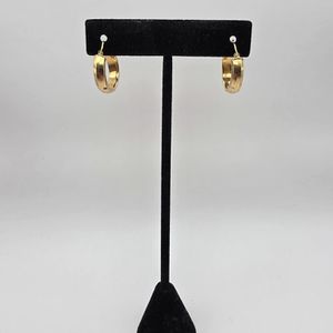 14K YELLOW GOLD SMALL HOOP EARRINGS