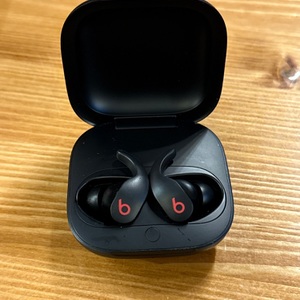 BEATS FIT PRO