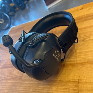 WALKER / HEARING PROTECTION