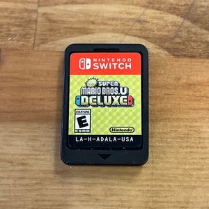 Nintendo / Switch / SUPER MARIO BROS U DELUXE