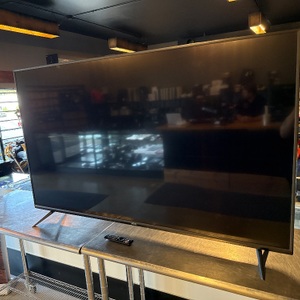 VIZIO 70" SMART TV W/ REMOTE