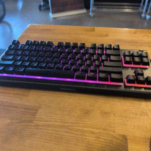 STEEL SERIES APEX 3 TKL KEYBOARD