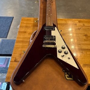 GIBSON FLYING V WINE RED WITH GIBSON HARDSHELL CASE