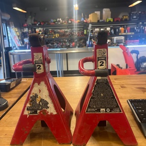 BIG RED JACK STANDS