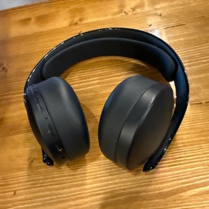 PLAYSTATION PULSE ELITE HEADSET- BLACK WITH DONGLE