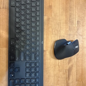 Logitech / MX Keys S (With Mouse)