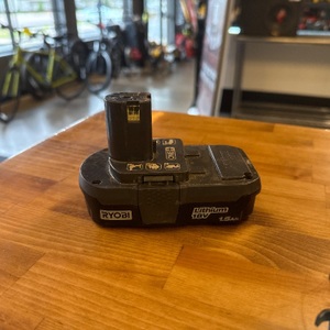  Ryobi / P189 / Battery