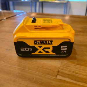 DEWALT 5AH