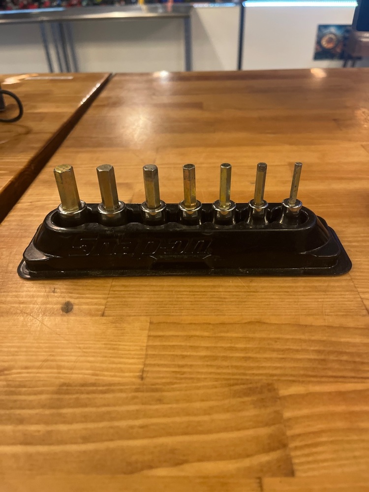 SNAP ON SEVEN PIECE HEX SOCKET SET | Great Plains Pawn
