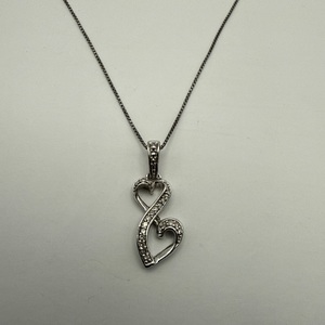 1.56gms STERLING SILVER NECKLACE WITH CHAIN / 20"