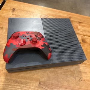 XBOX One S / 500GB / Grey