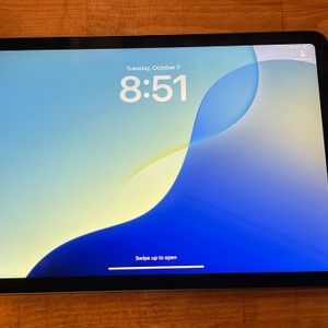 APPLE / MM9C3LL/A / 5TH GEN IPAD AIR / 64GB