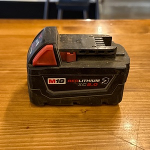 MILWAUKEE M18 5AH BATTERY 