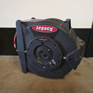 LEGACY RETRACTABLE AIR HOSE REEL WITH HOSE
