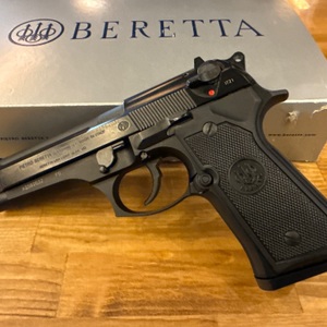BERETTA 92FS WITH CASE AND ORIGINAL BOX AND TWO MAGS