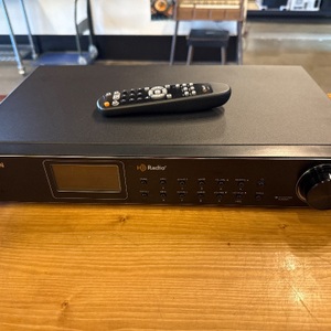 SANGEAN HDT-20 HD RADIO /FM RDS/ AM RECIEVER WITH REMOTE 