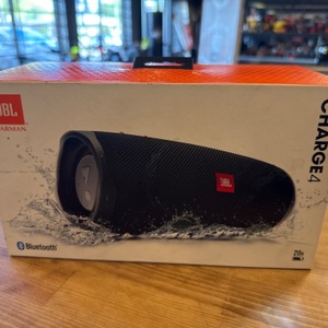 JBL Charge4