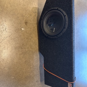 10" SUB IN TRUCK BOX