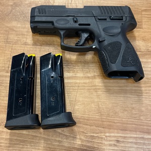 TAURUS ARAMAS / G3C / 9MM WITH TWO MAGAZINES